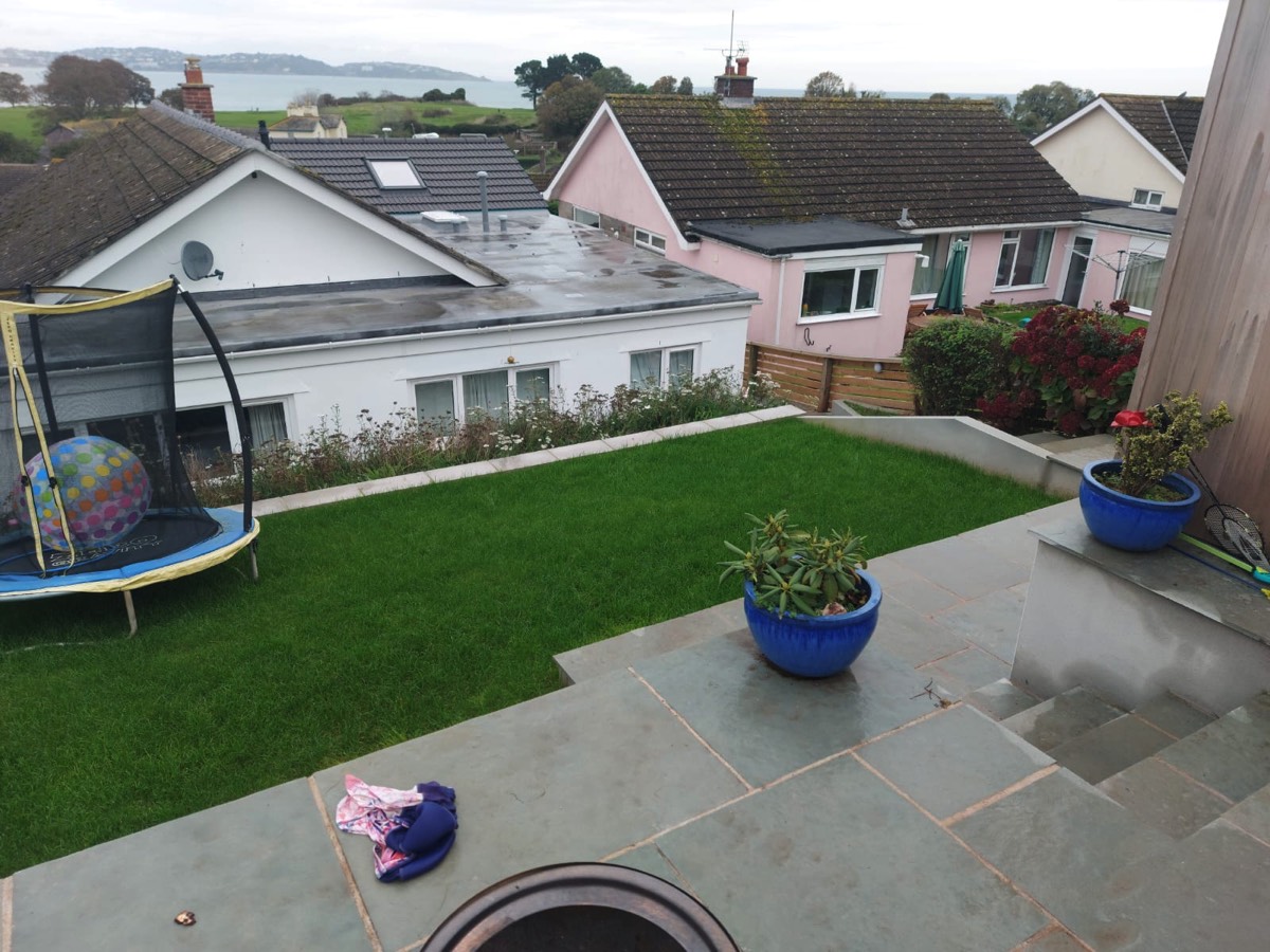 Levelled garden and garden studio Torquay